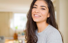 Woman with beautiful teeth smiling